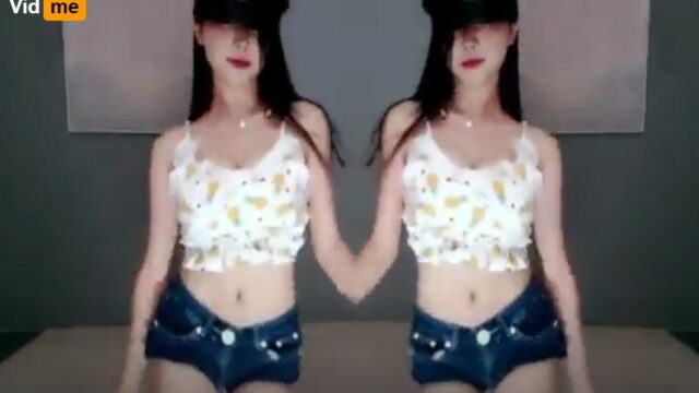 Viral 2025 Abg Cantik Merintih Kemasukan Rudal Hitam dan Bengkok